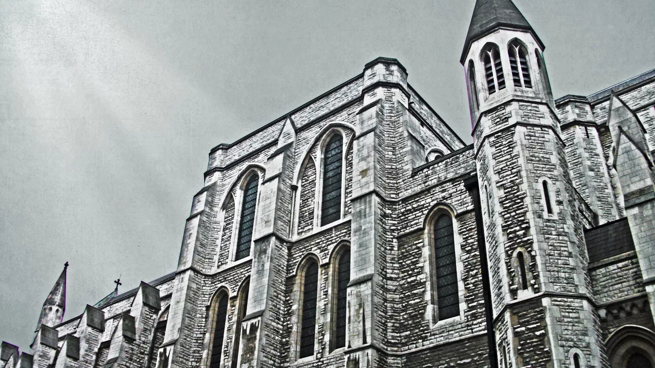 GreaterLondonSPANISHPLACEStJames(itsnogameCC-BY-2.0)1