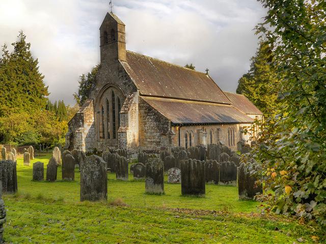 NorthumberlandSIMONBURNStMungo(daviddixonCC-BY-SA2.0)1