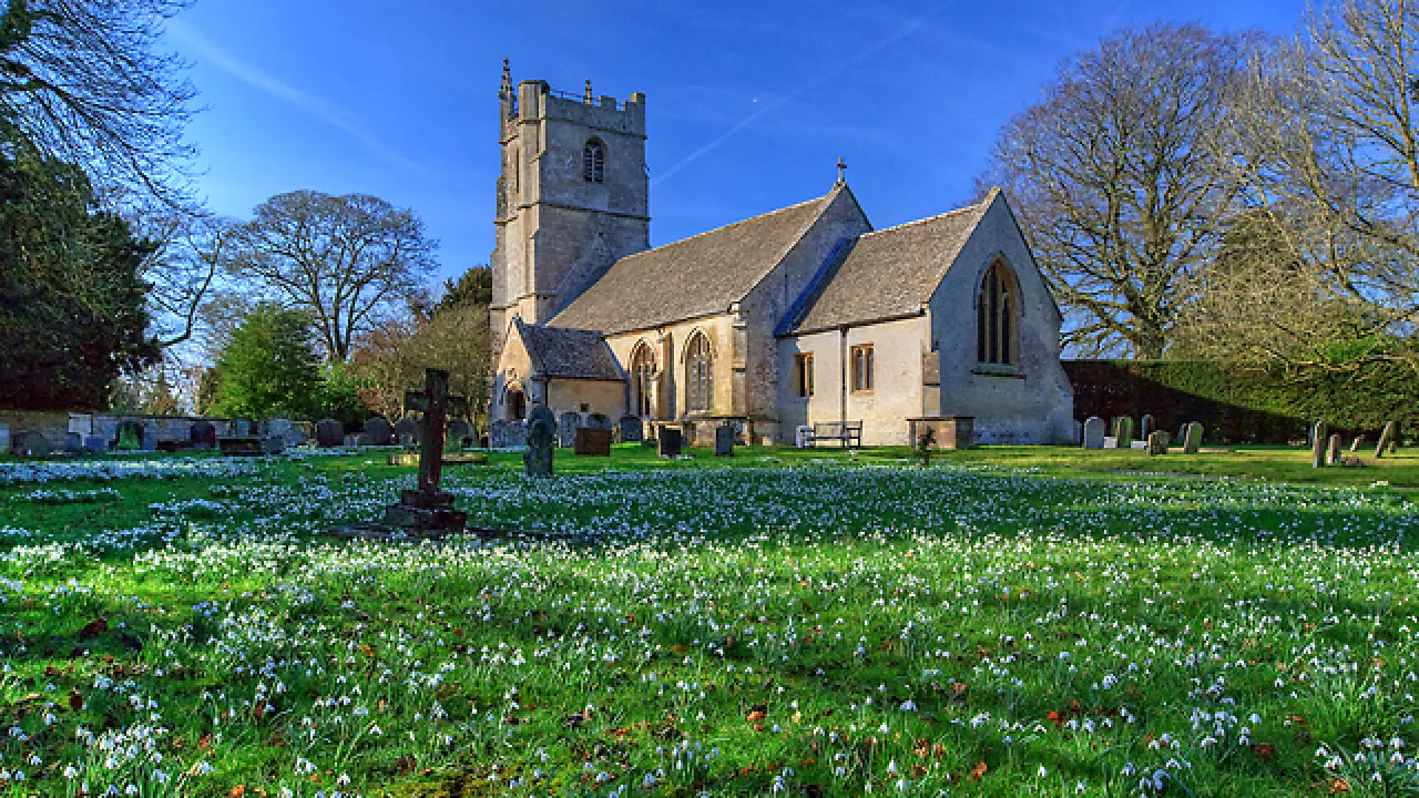 WiltshireCLYFFEPYPARDStNicholas((mikesearleCC-BY-SA2.0)1