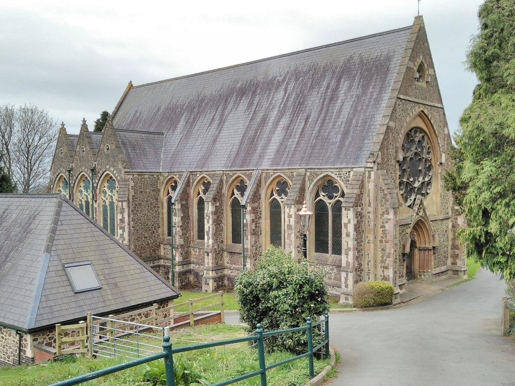 WorcestershireLITTLEMALVERNStWulstan(philiphallingCC-BY-SA2.0)1