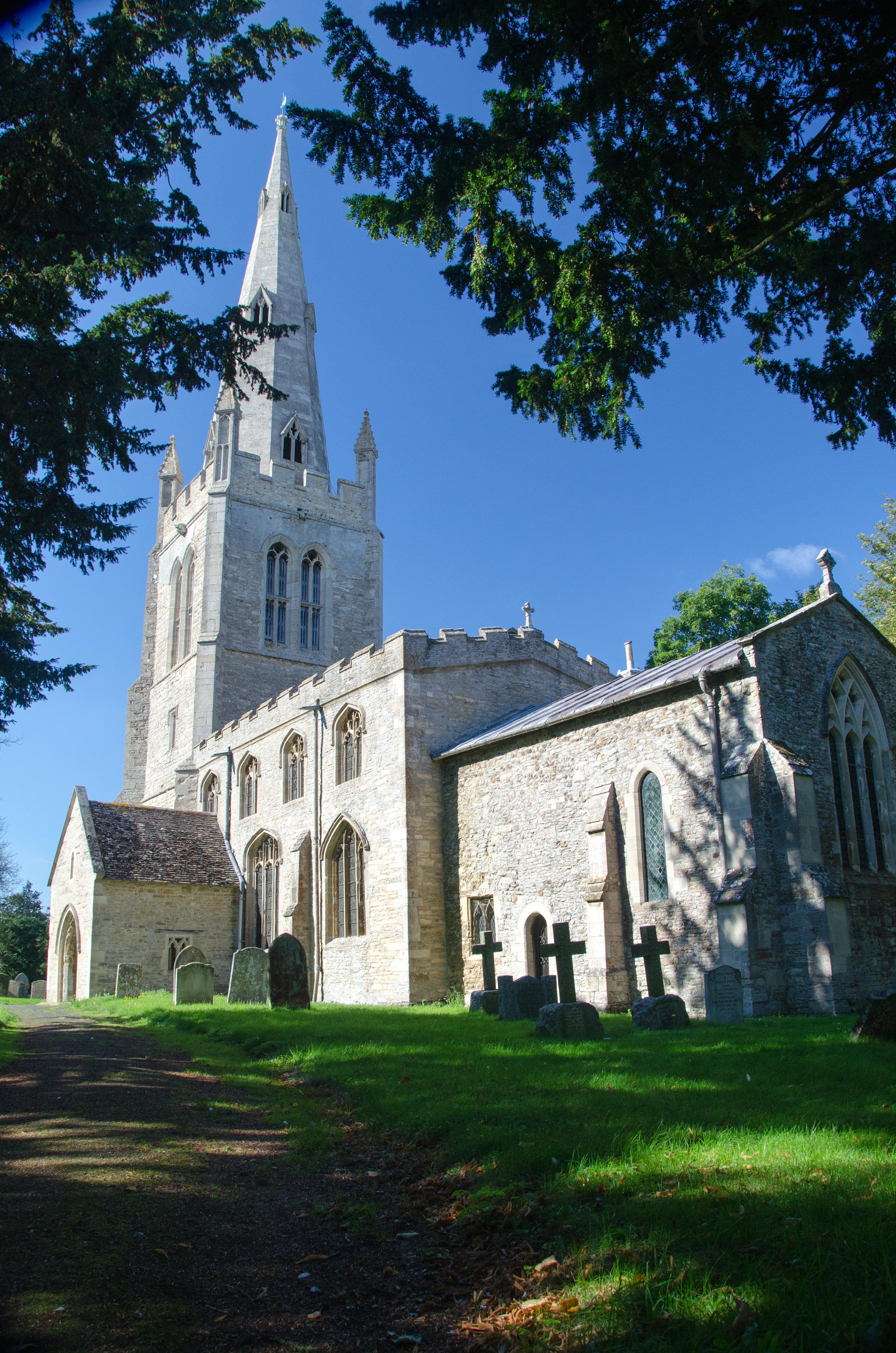BedfordshireKEYSOEStMaryVirgin(flutophilusCC-BY-SA3.0)1