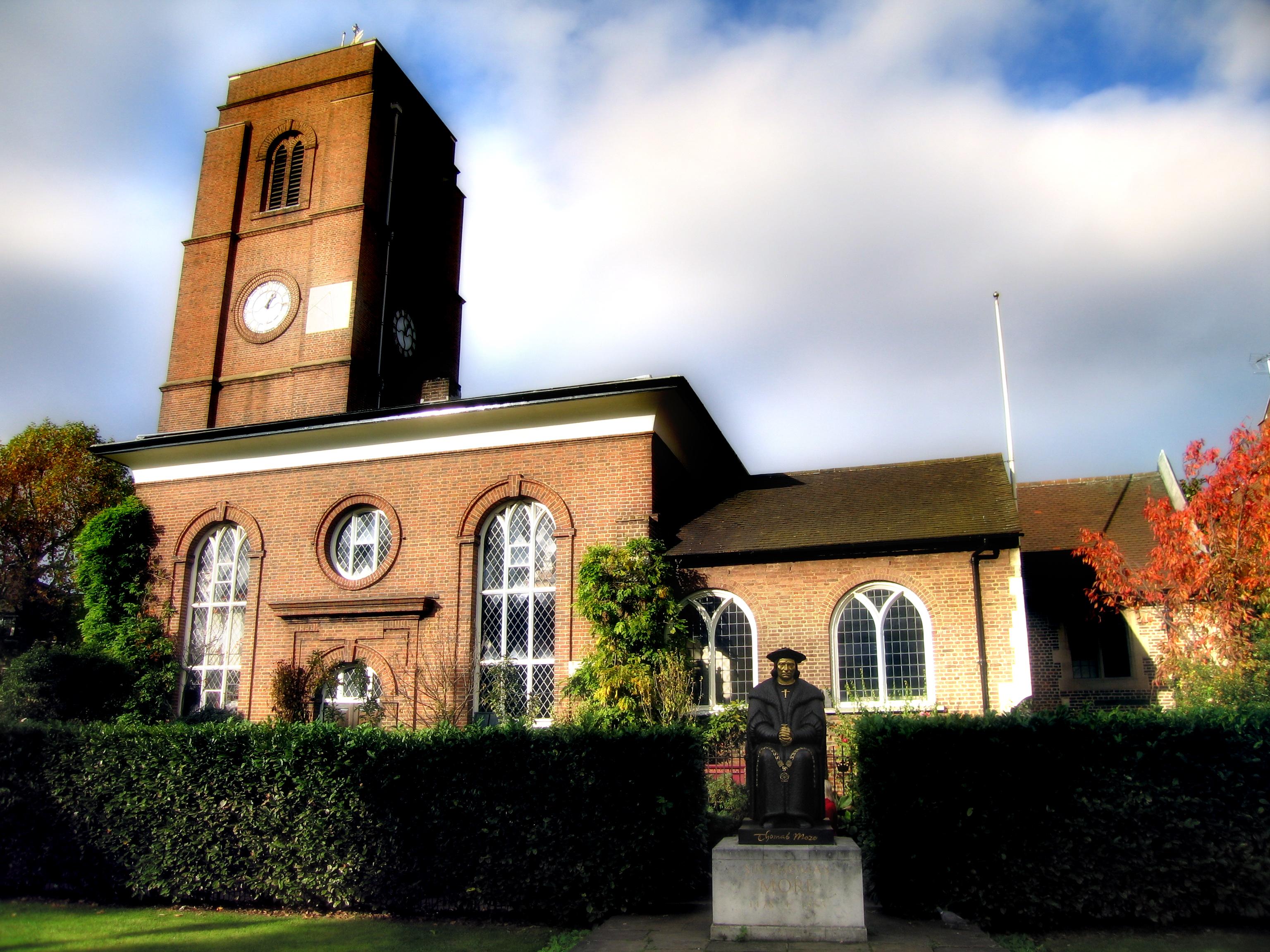 GreaterLondonCHELSEAChelseaOldChurch(pablosanchezCC-BY-SA2.0)1