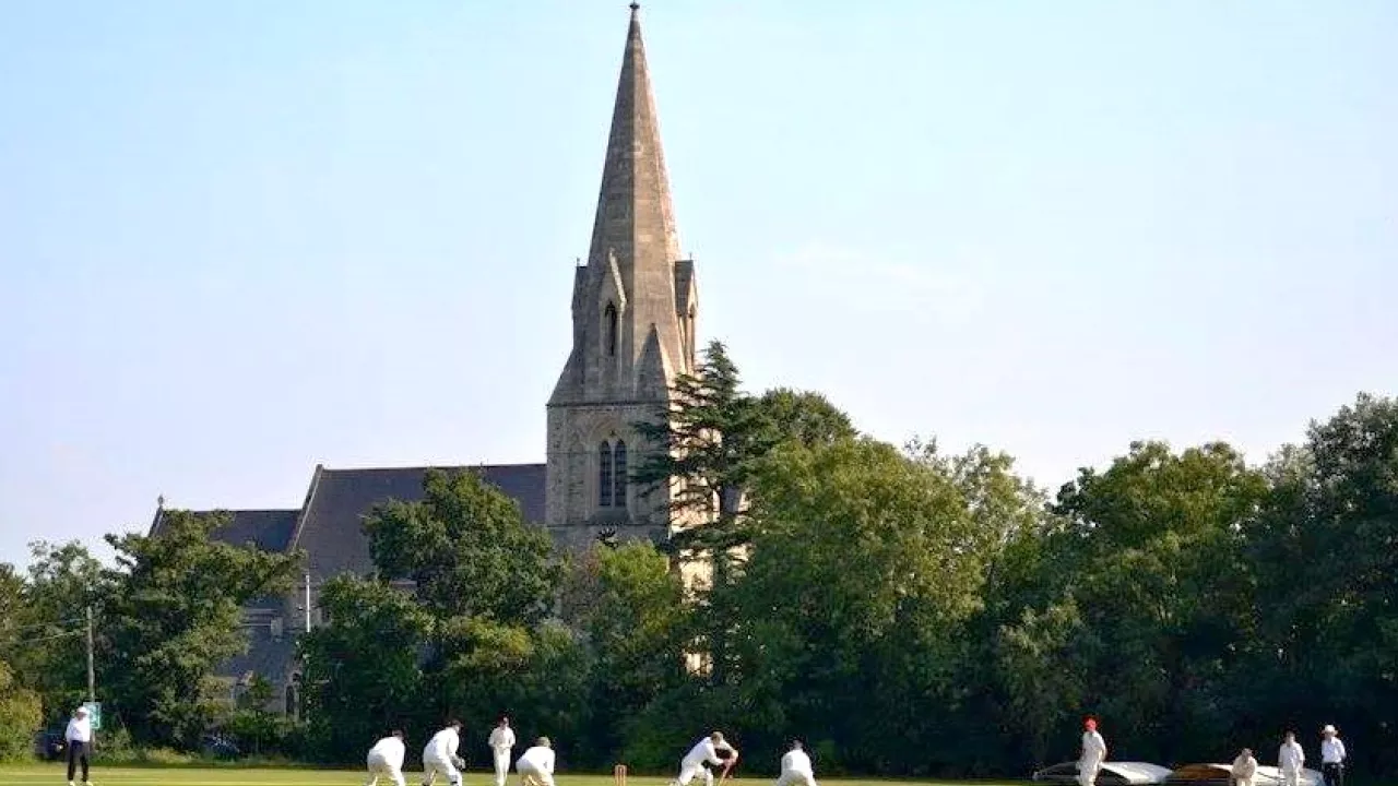 GreaterLondonSOUTHGATEChristGate(christchurchsouthgateCC-BY-SA4.0)1