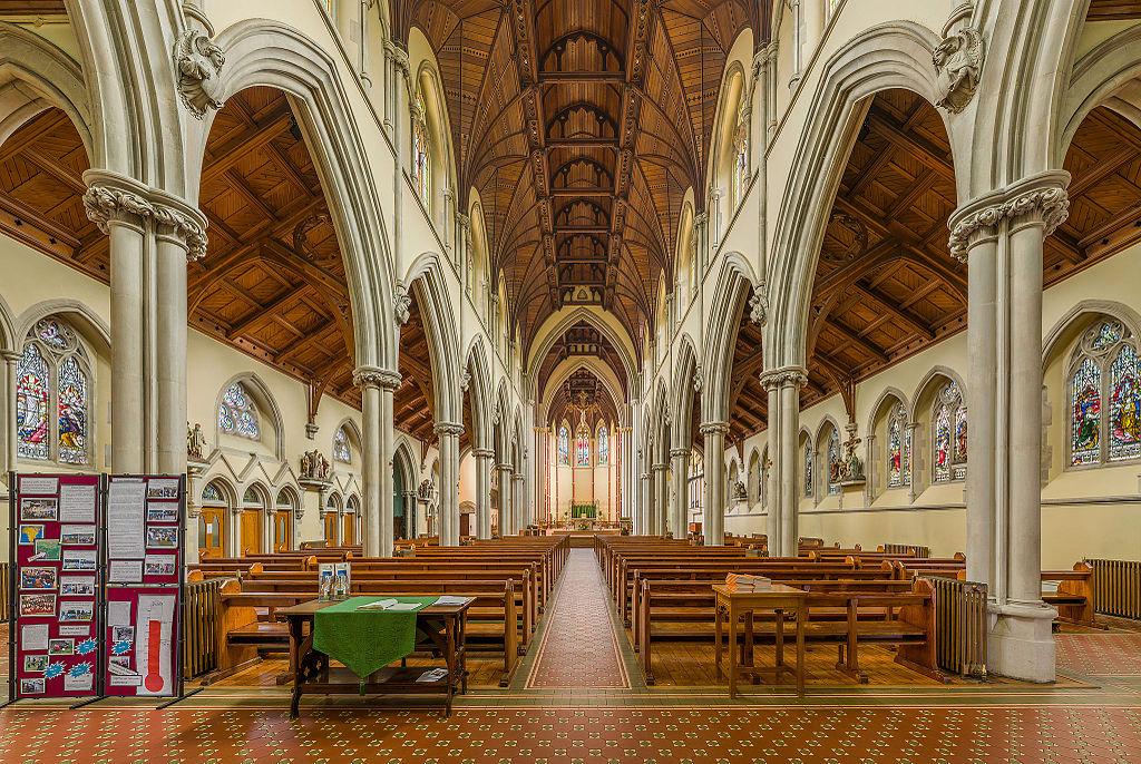 HampshirePORTSMOUTHPortsmouthRCCathedral(diliffCC-BY-SA3.0)1