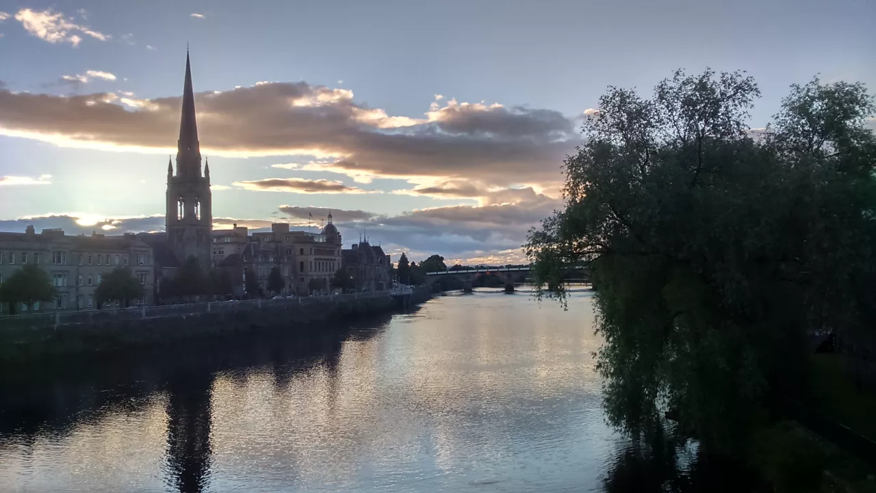 HighlandPERTHPerthCathedral(ninianreidCC-BY-2.0)1