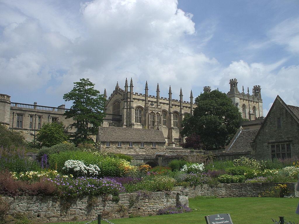 OxfordshireOXFORDChristChurchCathedral(oxeyeCC-BY-SA3.0)1