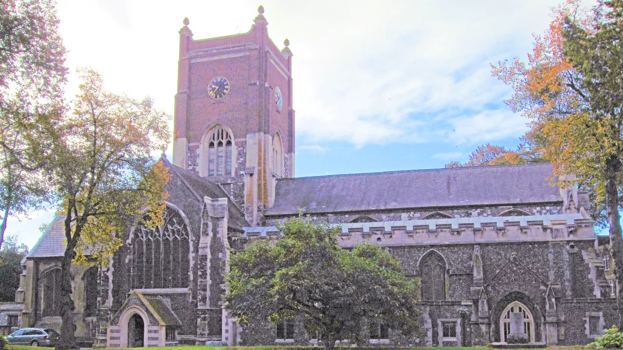 SurreyKINGSTONAllSaints(jimlinwoodCC-BY-2.0)1