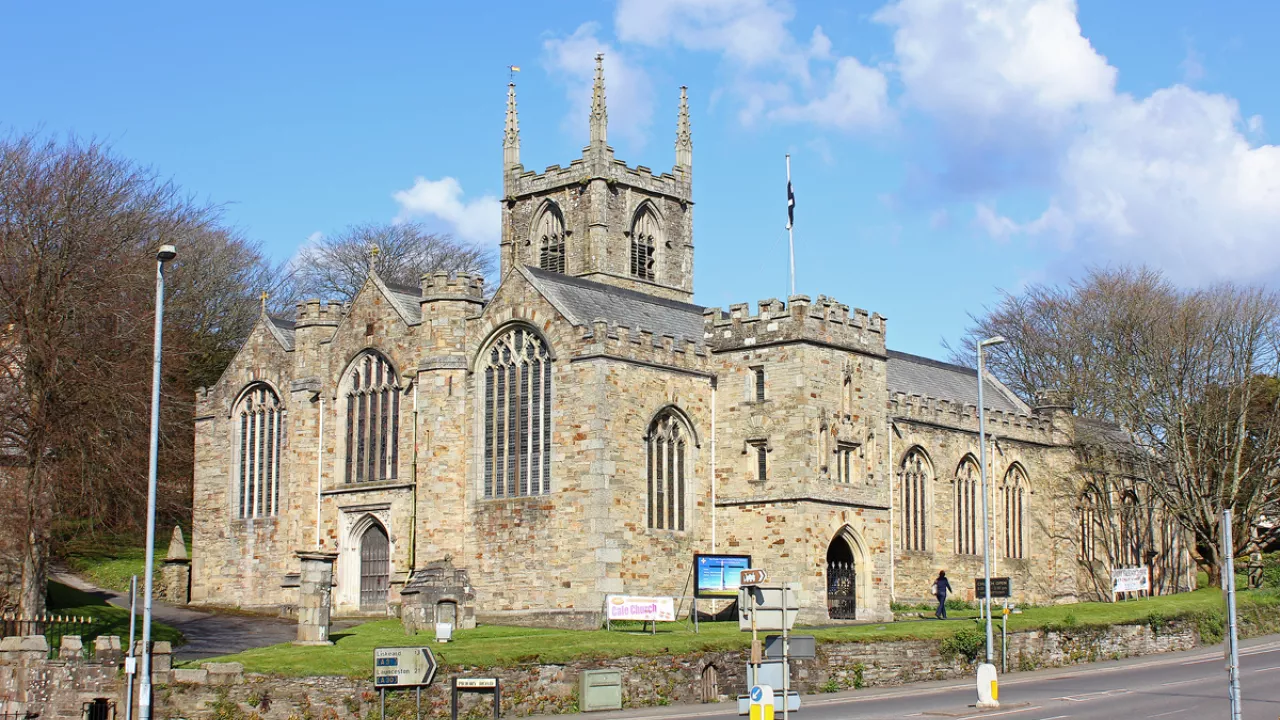 CornwallBODMINStPetroc(waylandsmithCC-BY-SA2.0)1