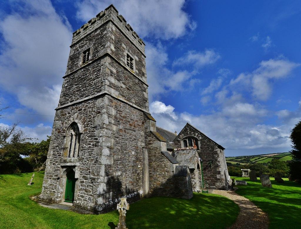 CornwallCAERHAYSStMichael(michaelgarlickCC-BY-SA2.0)2
