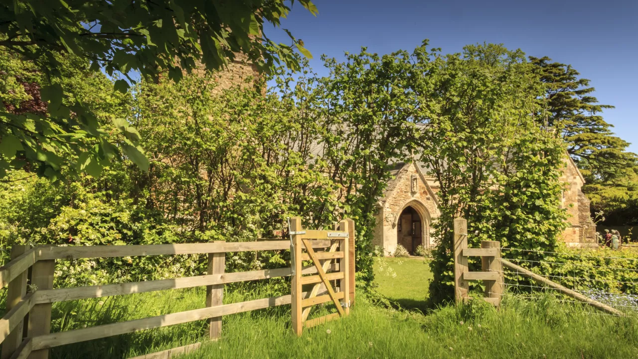 LincolnshireEASTBARKWITHStMary(pushcreativityPERMISSIONBYEMAIL)1