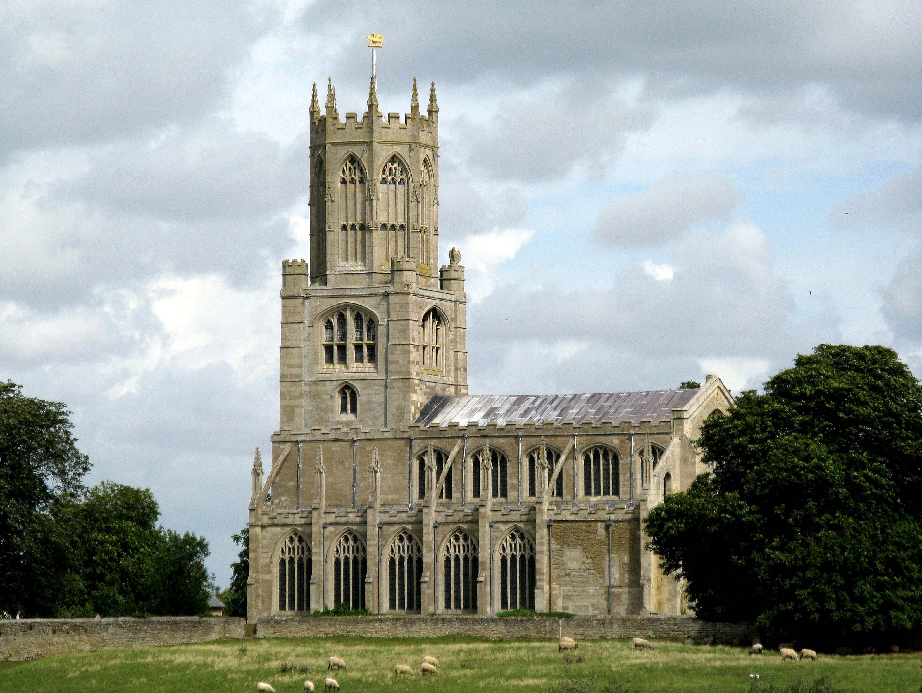 NorthamptonshireFOTHERINGHAYStMaryAllSaints(spencermeansCC-BY-SA2.0)1