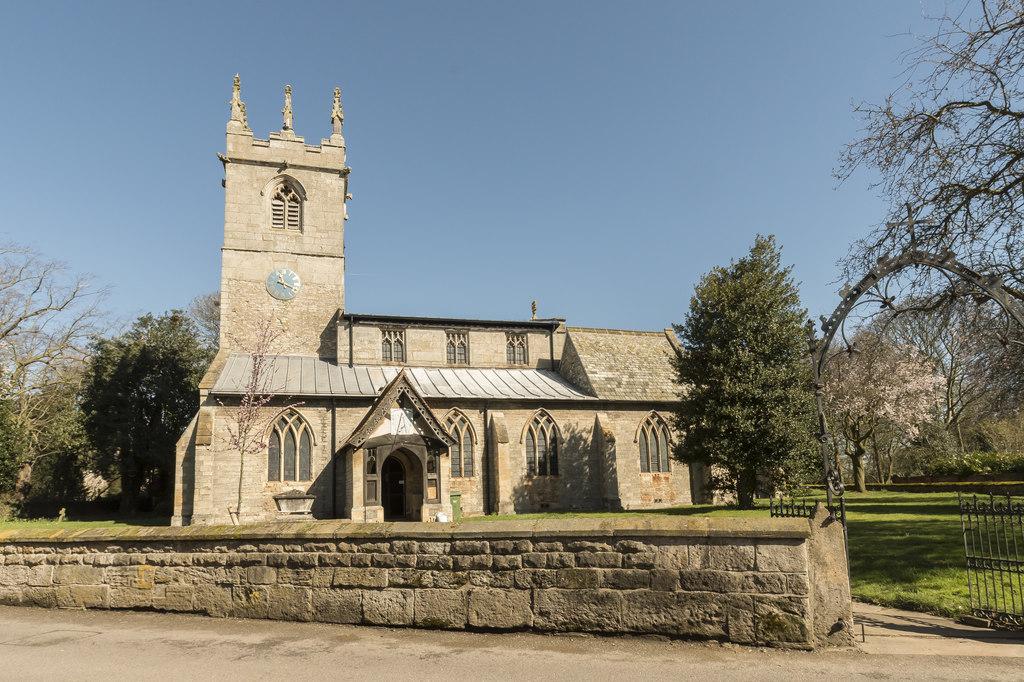 NottinghamshireCLAYWORTHStPeter(julianpguffoggCC-BY-SA2.0)1