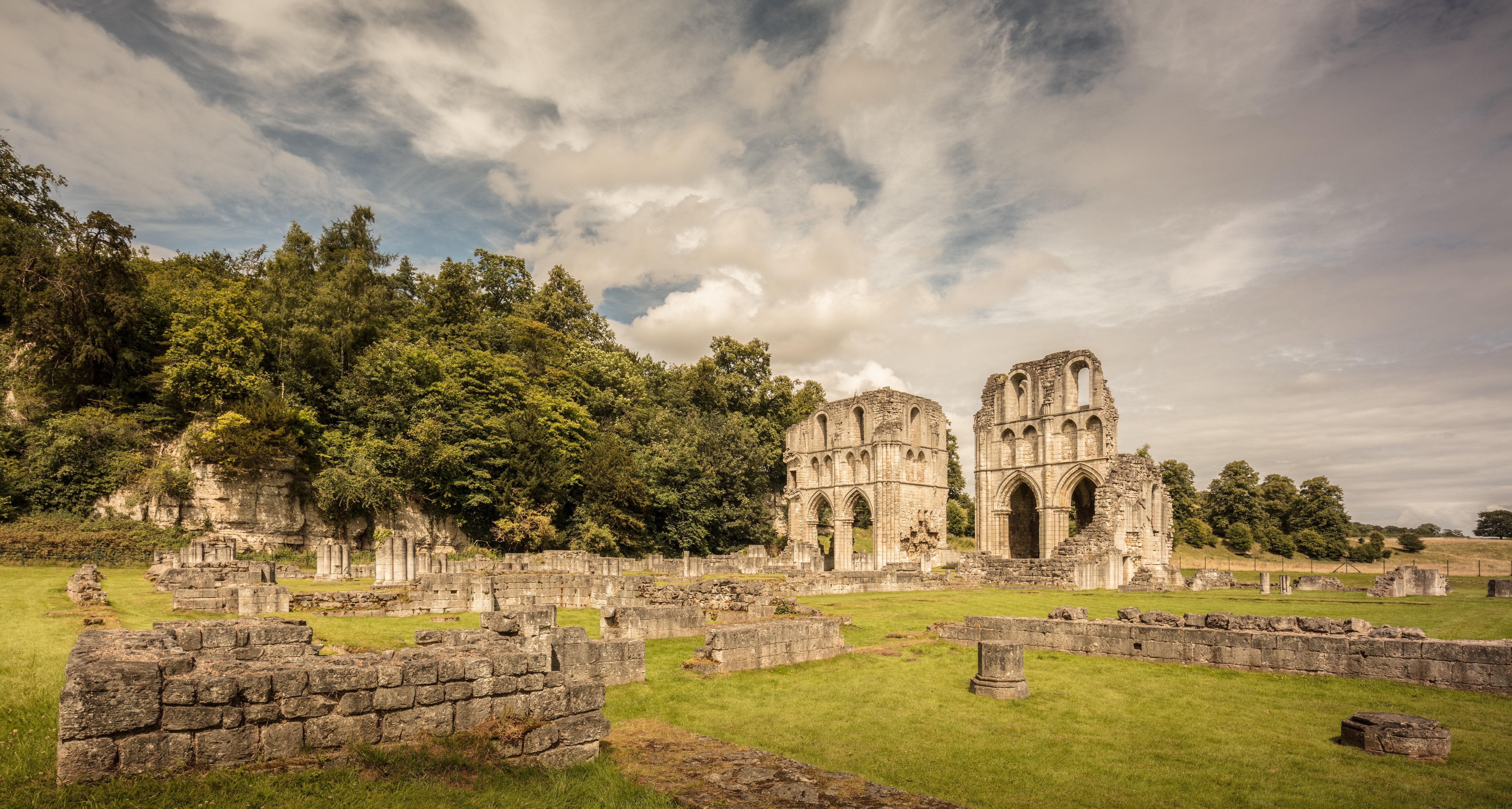 YorkshireMALTBYRocheAbbey(michaeldbeckwithCC0)1