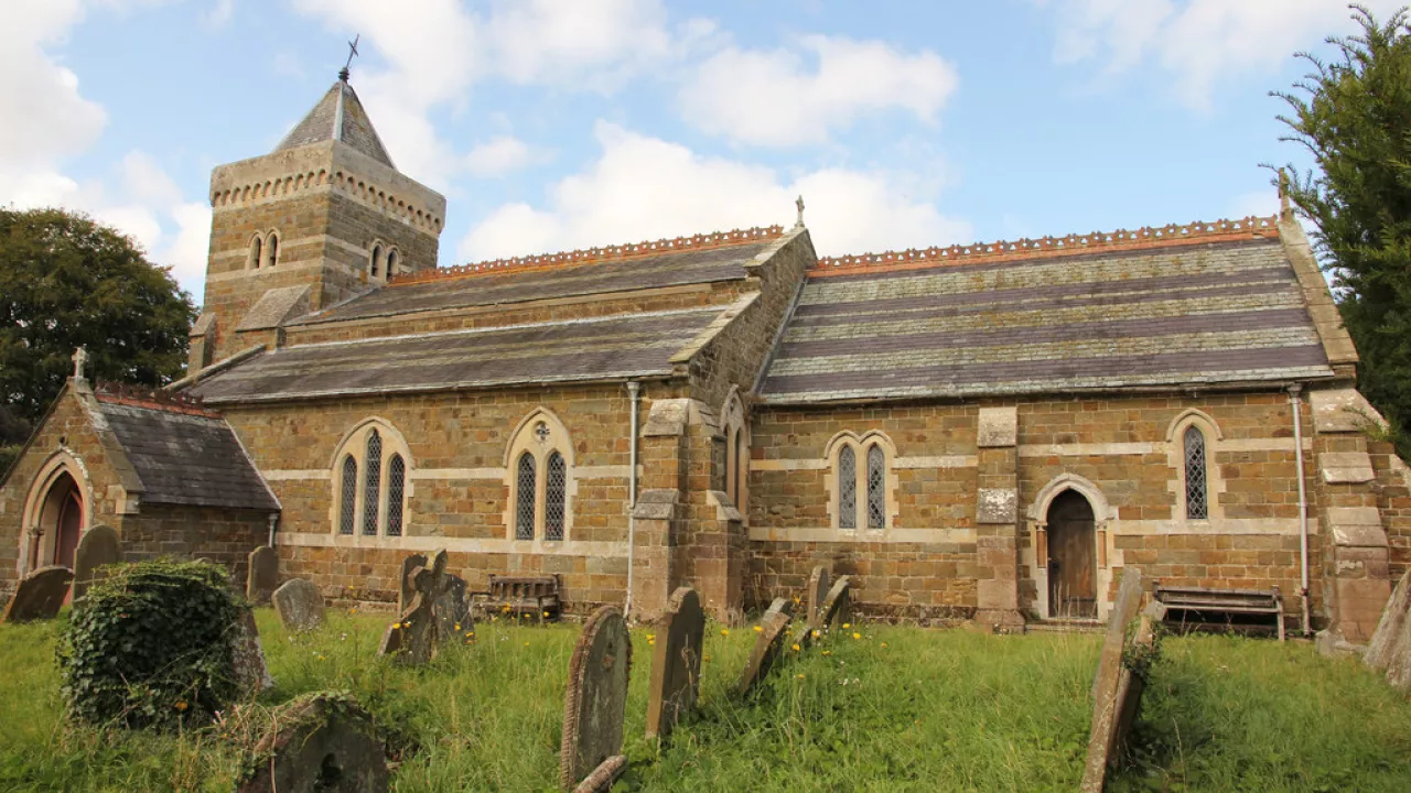 LincolnshireBELLEAUStJohnBaptist(richardcroftCC-BY-SA-2.0)1