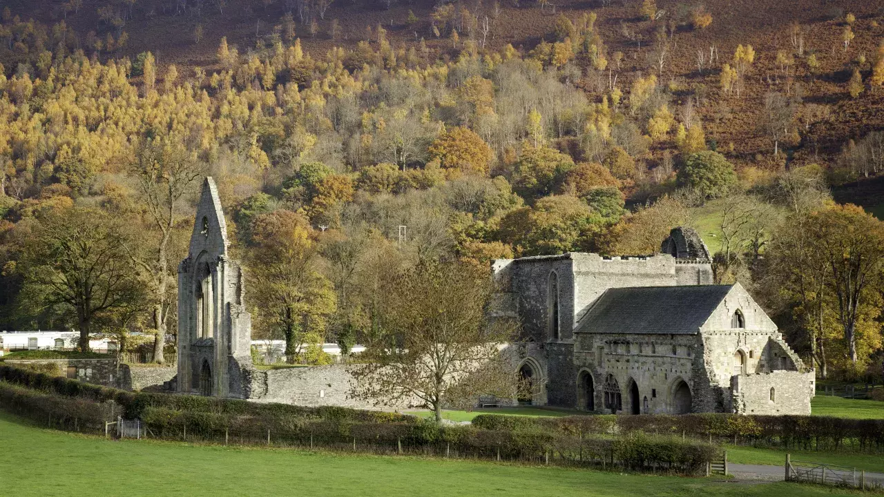 ClwydLLANGOLLENValleCrucisAbbey(©crowncopyright2020)13