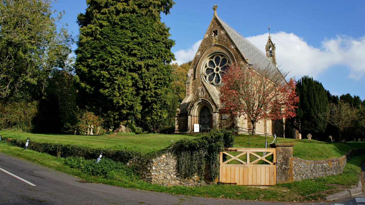 HampshireITCHENSTOKEStMary(petertrimmingCC-BY-SA2.0)1