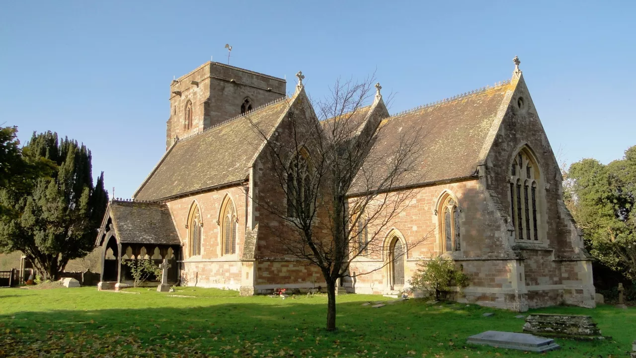 HerefordshireBRIDSTOWStBridget(philippankhurstCC-BY-SA2.0)1