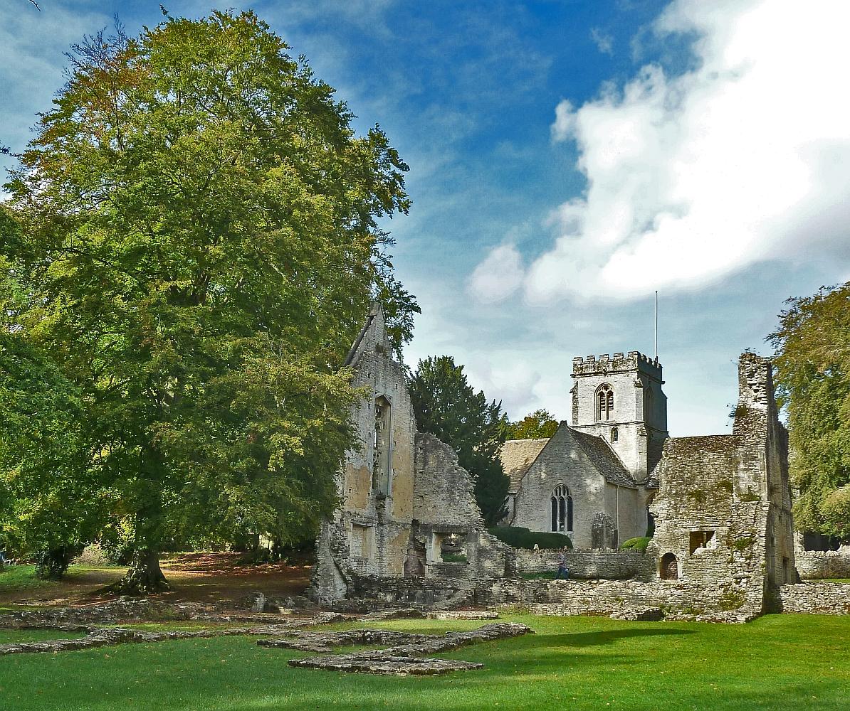 OxfordshireMINSTERLOVELLStKenelm(robfarrowCC-BY-SA2.0)1
