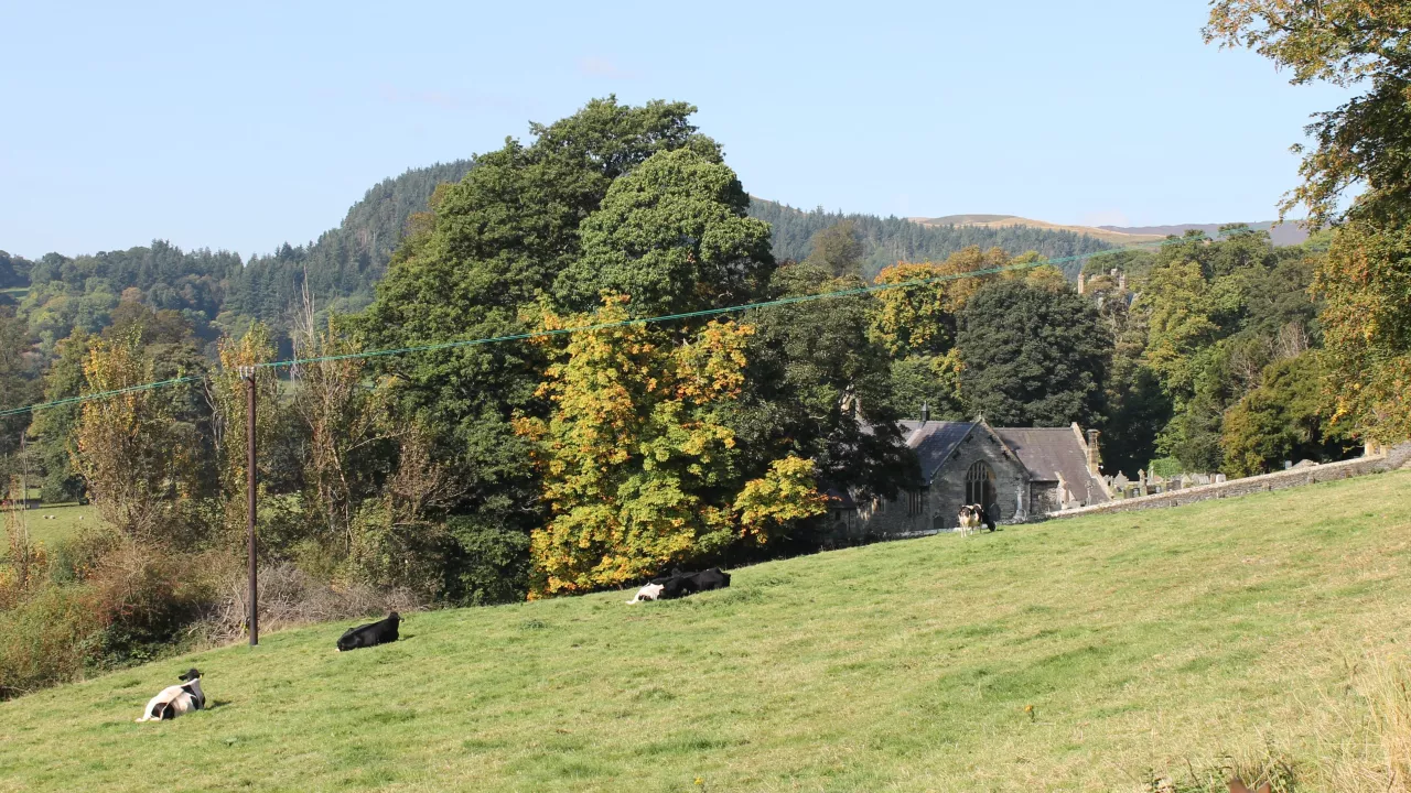 DenbighshireLLANTYSILIOStTysilio(llywelyn2000CC-BY-SA3.0)1