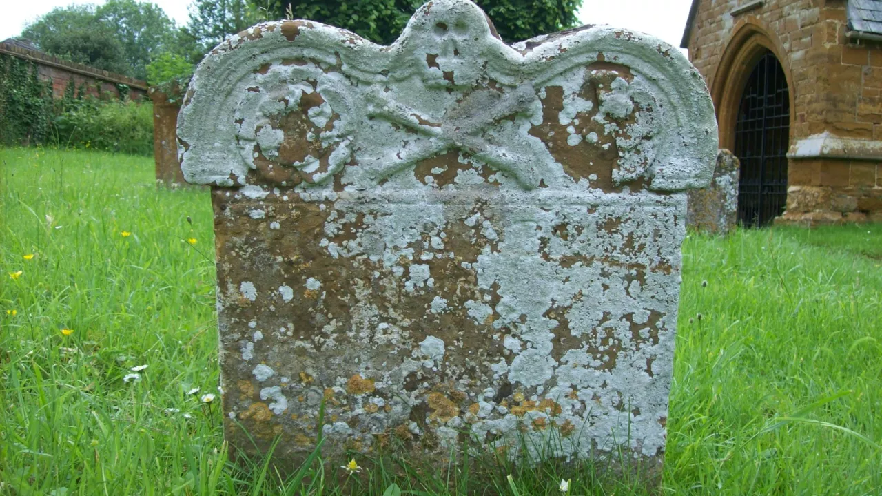 NorthamptonshireNETHERHEYFORDStPeterStPaul(poliphiloCC0)1