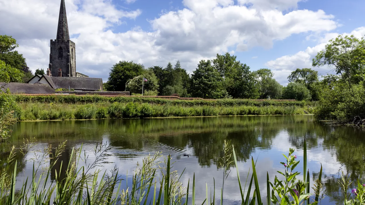 NottinghamshireATTENBOROUGHStMary(arranbeeCC-BY-2.0)1