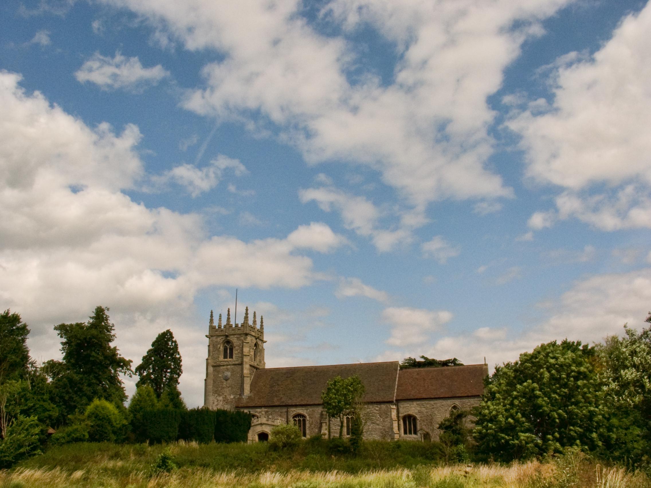 NottinghamshireAVERHAMStMichaelAllAngels(ballywholanCC-BY-SA-3.0)1