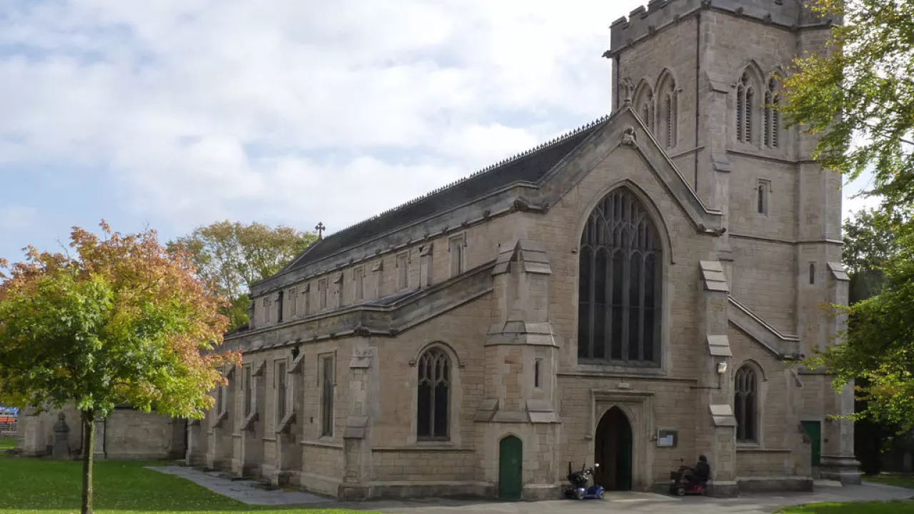 NottinghamshireBEESTONStJohnBaptist(alanmurrayrustCC-BY-SA2.0)1