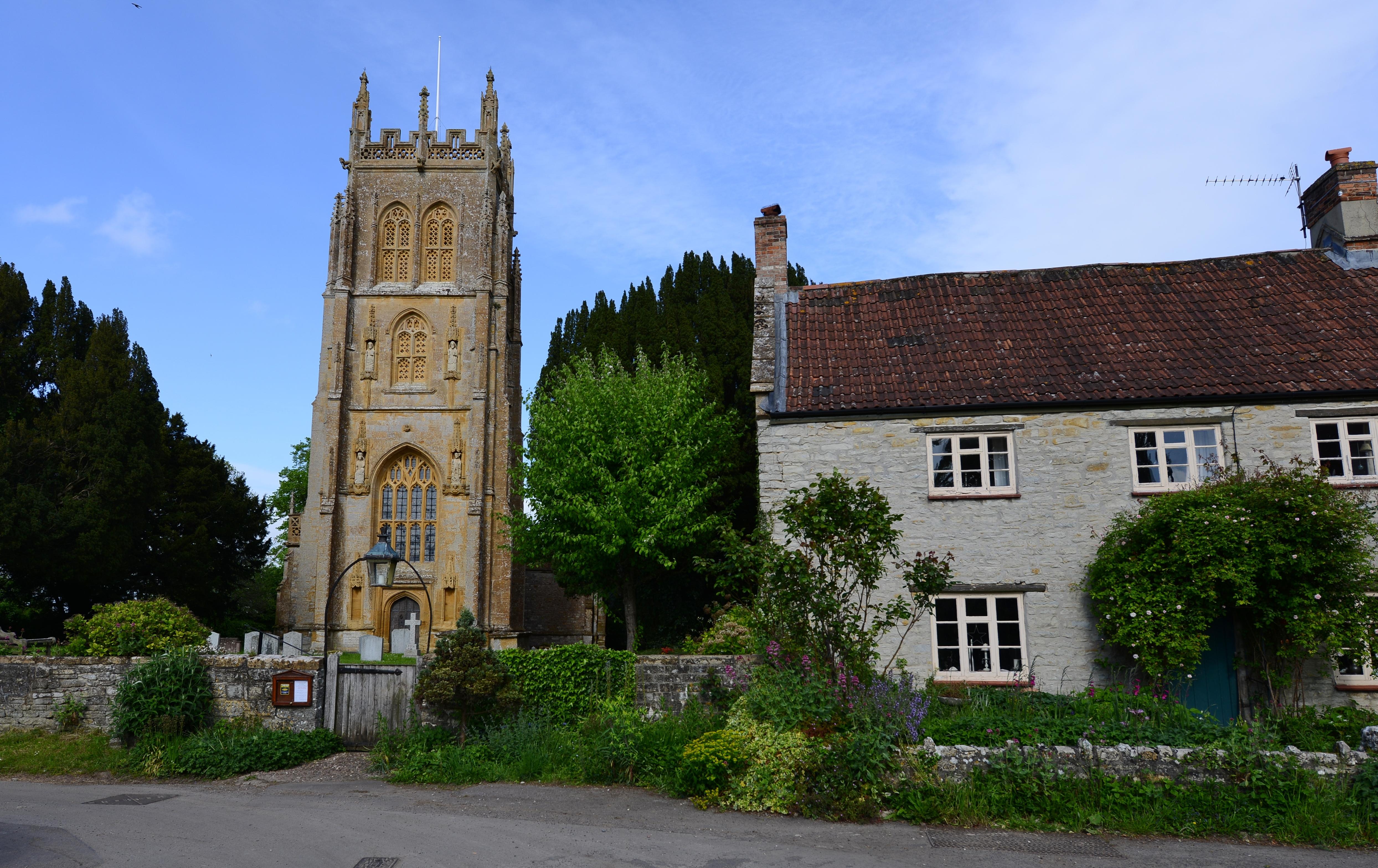 SomersetISLEABBOTTSStMaryVirgin(michaelgarlickCC-BY-SA2.0)1