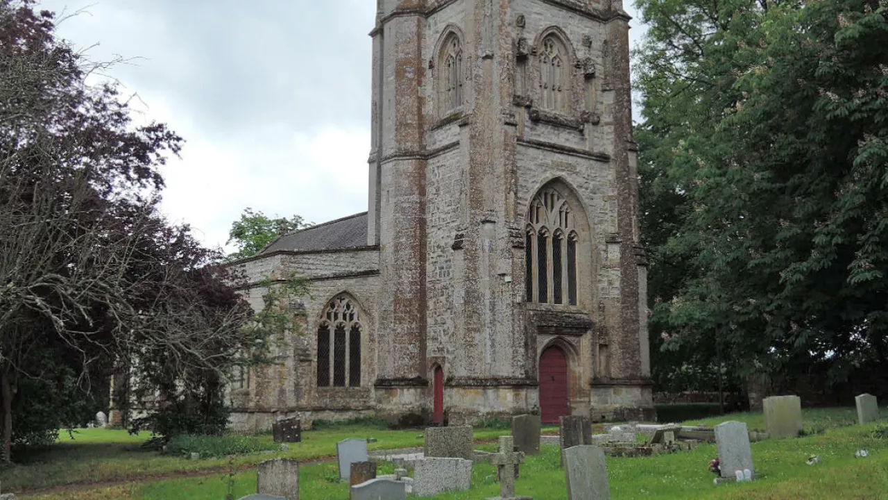 SomersetSTAPLEFITZPAINEStPeter(martinbodmanCC-BY-SA2.0)1