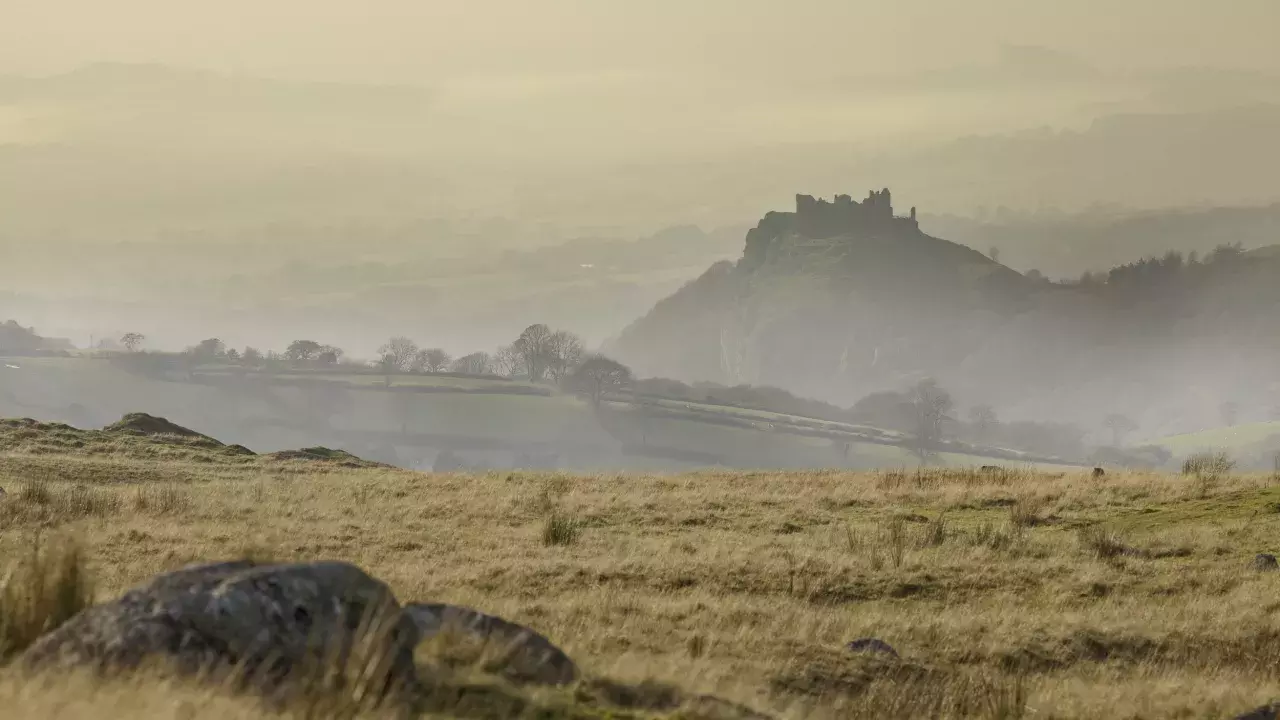 CarmarthenshireLLANDEILOStTeilo(©crowncopyright2020)9