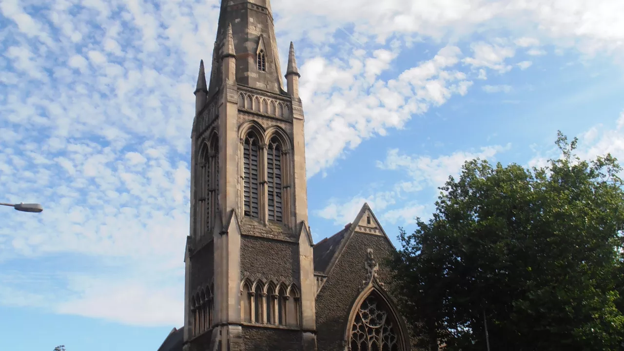 CityofCardiffCARDIFFStAndrew(hamCC-BY-SA3.0)1