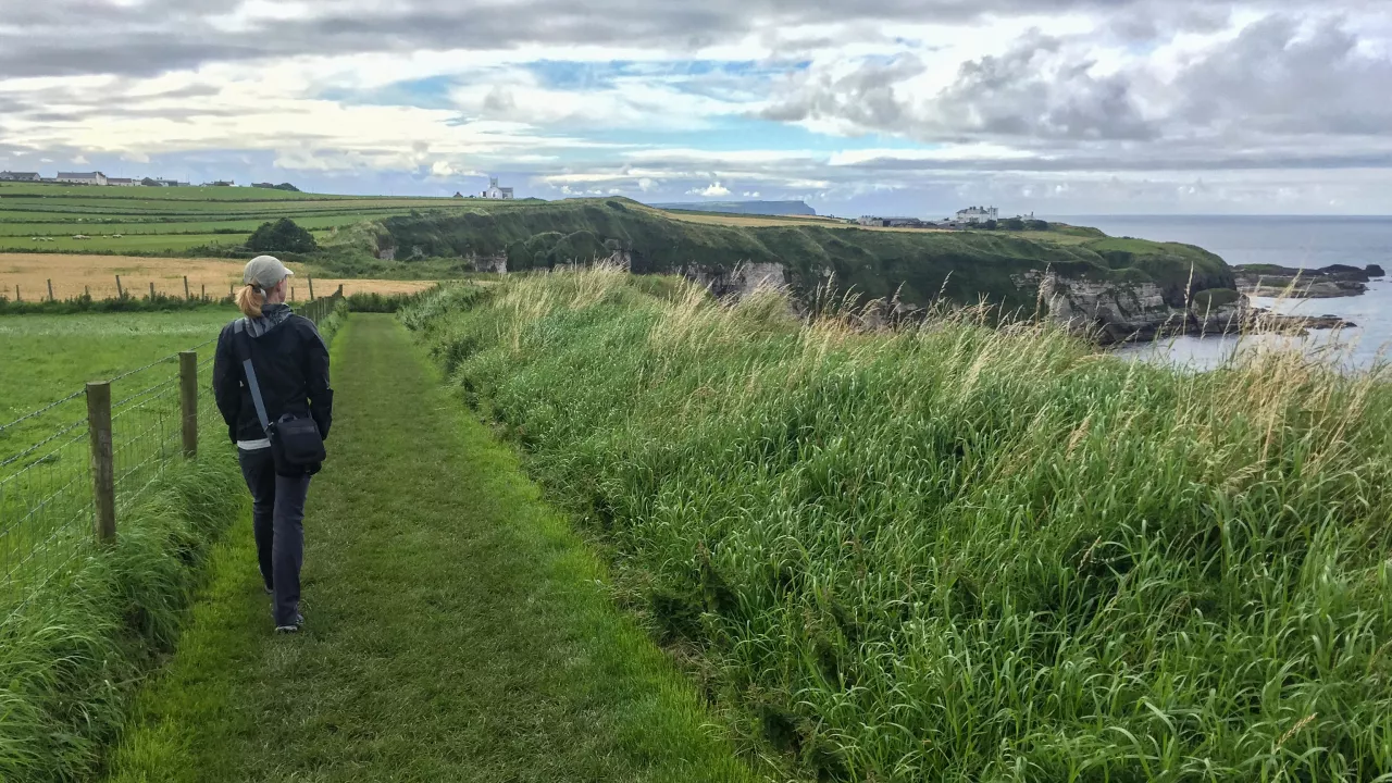 CountyAntrimBALLINTOYBallintoyChurch(chrisbrooksCC-BY-ND2.0)2