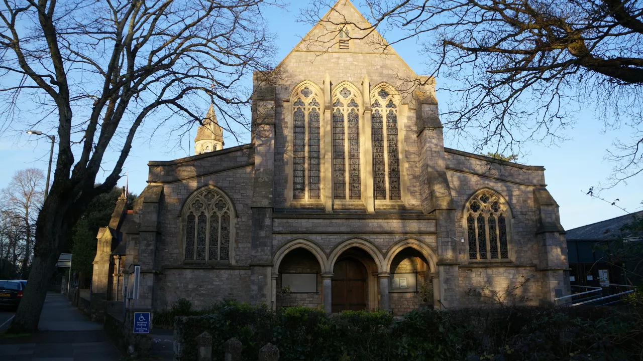 DevonTORQUAYStMatthias(iansCC-BY-SA2.0)1