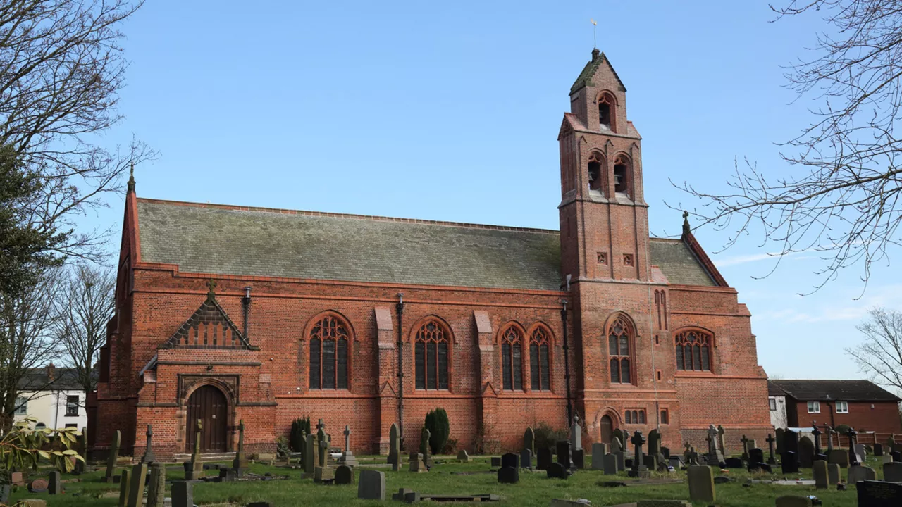 GreaterManchesterDAISYHILLStJamesGreat(boblathamPERMISSIONBYEMAIL)1