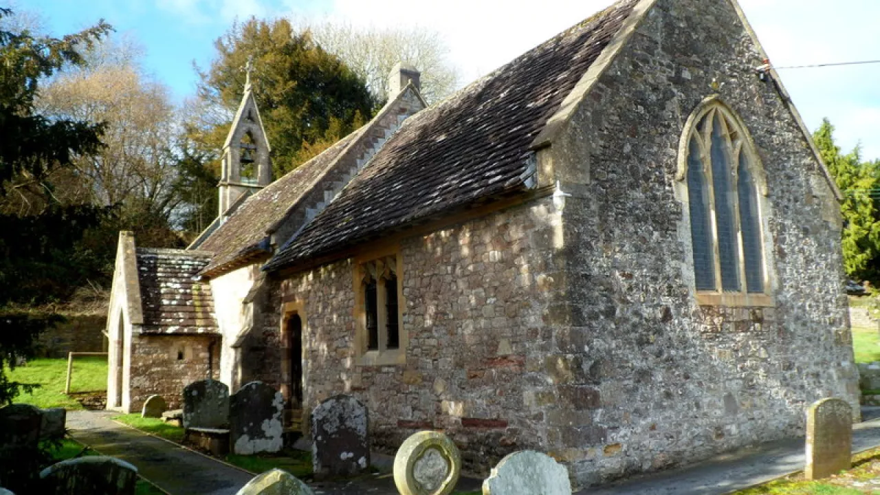 MonmouthshireLLANVAIRDISCOEDStMary(jaggeryCC-BY-SA2.0)1