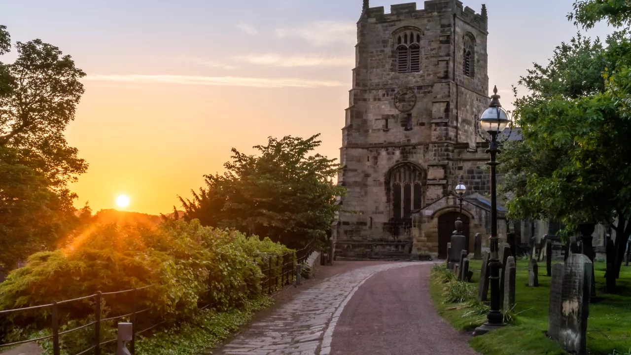 NorthumberlandALNWICKStMichael(matthewhartleyCC-BY-SA2.0)1