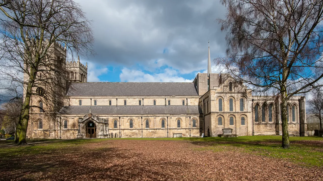 NottinghamshireWORKSOPWorksopPriory(veggiebaconCC-BY-SA4.0)1