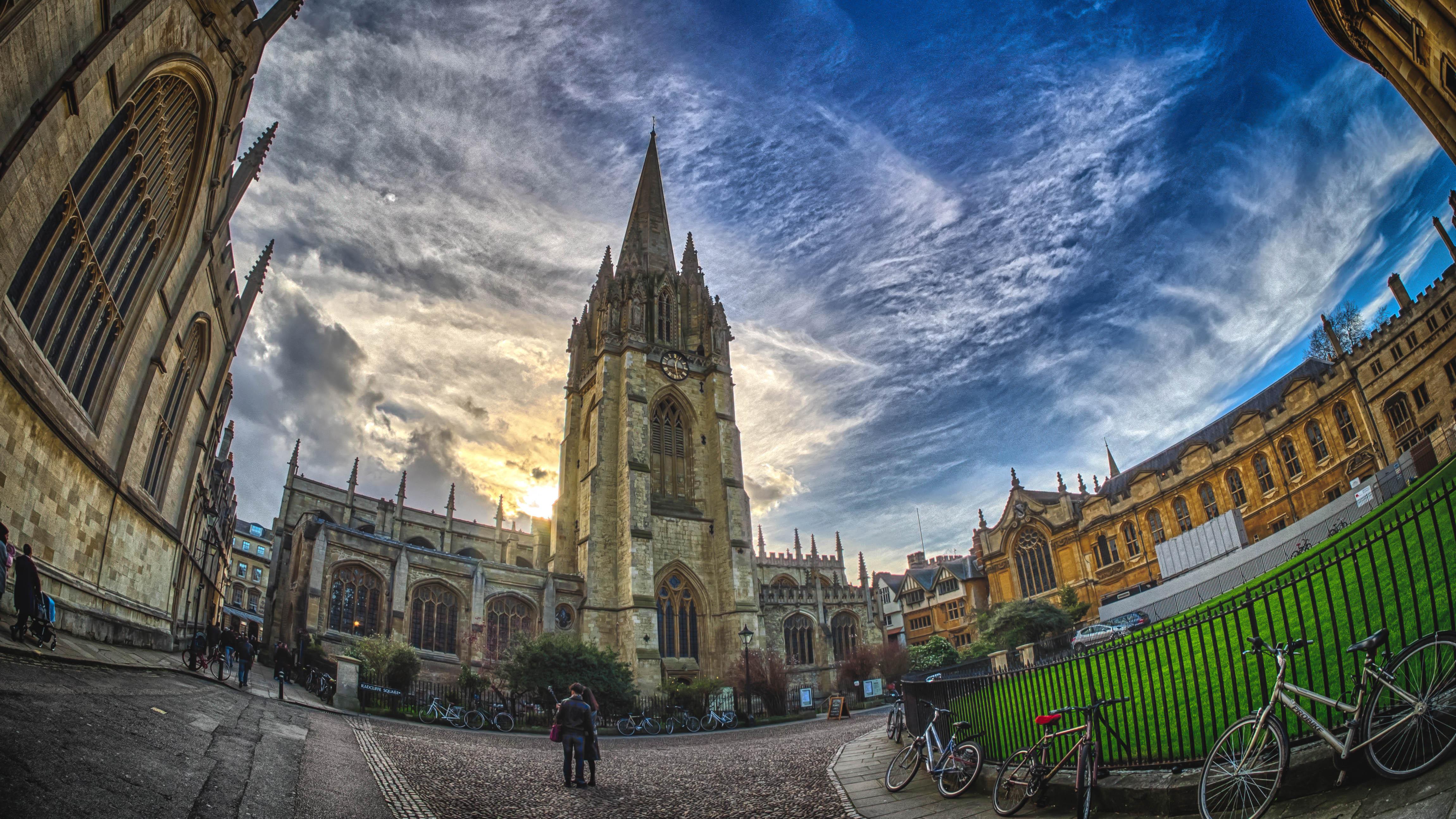 OxfordshireOXFORDStMaryVirginUniversityChurch(binayakdasguptaCC-BY-2.0)1