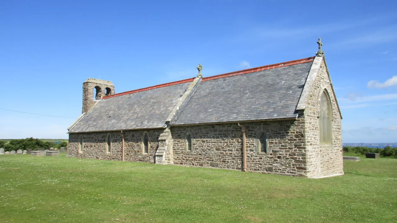 PembrokeshireTALBENNYStMary(jonathanthackerCC-BY-SA2.0)1
