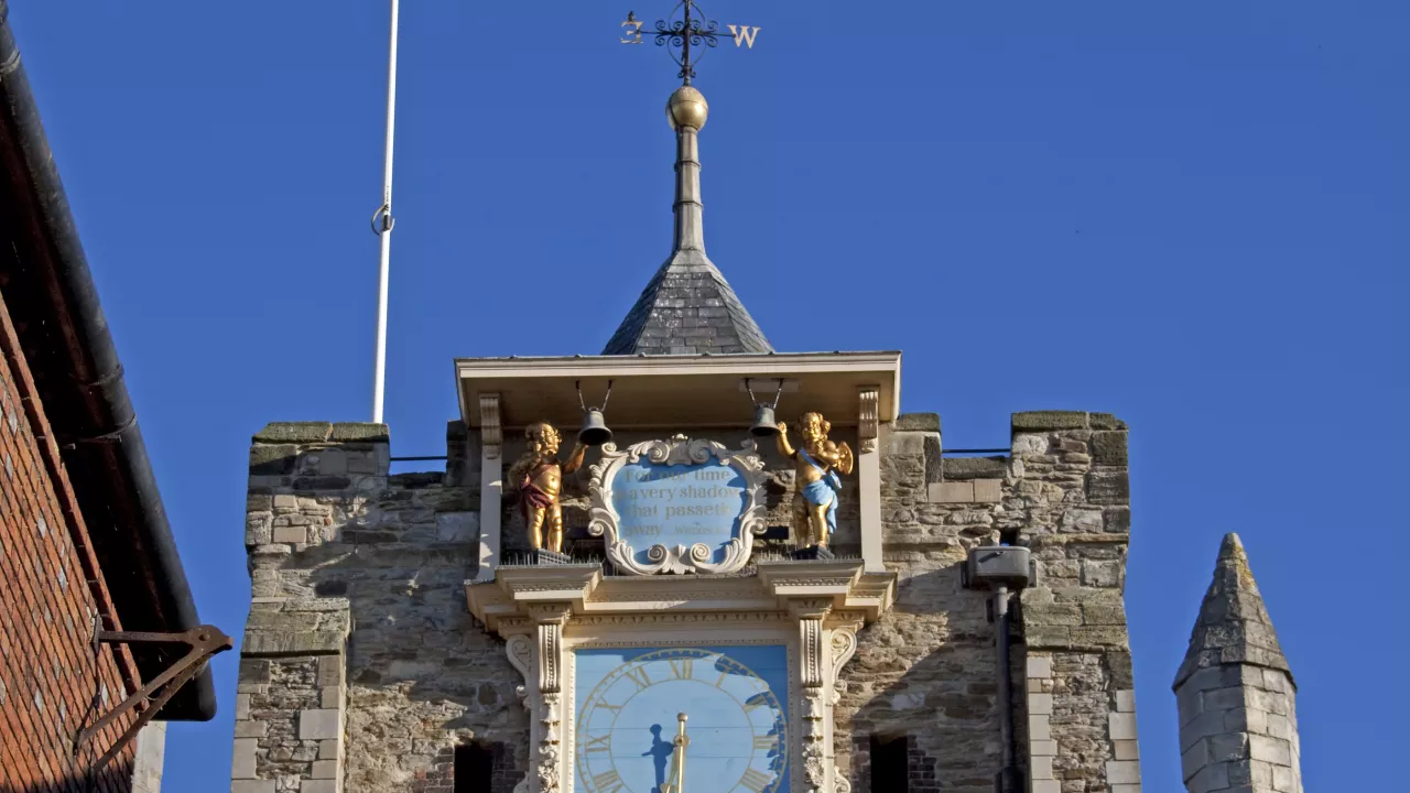 SussexRYEStMary(tonyhisgettCC-BY-2.0)1