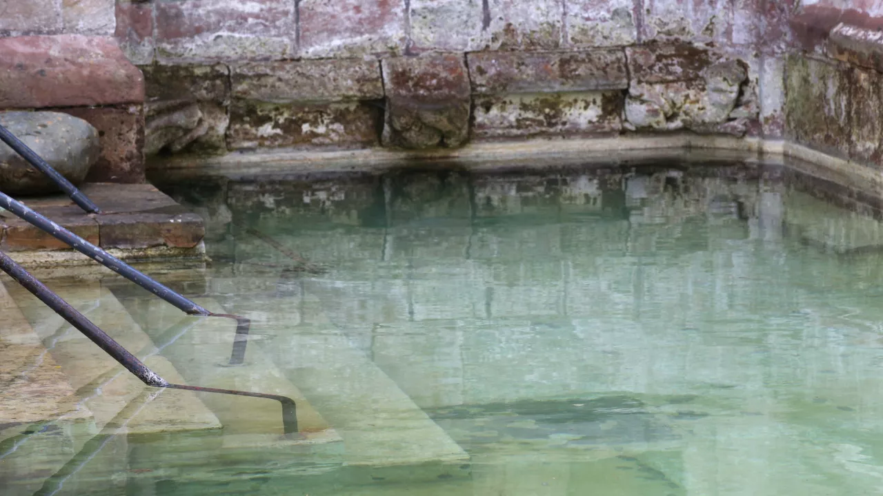 WrexhamHOLYWELLStWinefridesWellShrine(©crowncopyright2020)1