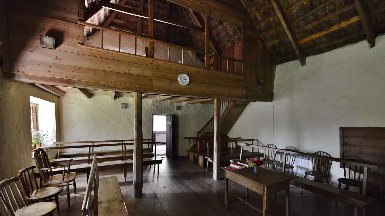 CornwallCOMETOGOODFriendsMeetingHouse(michaelgarlickCC-BY-SA2.0)4