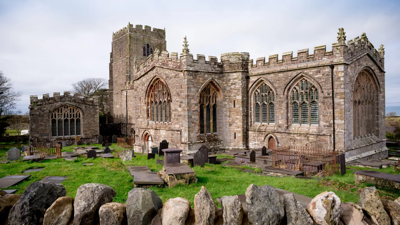 GwyneddCLYNNOGFAWRStBeuno(explorechurches.org)1