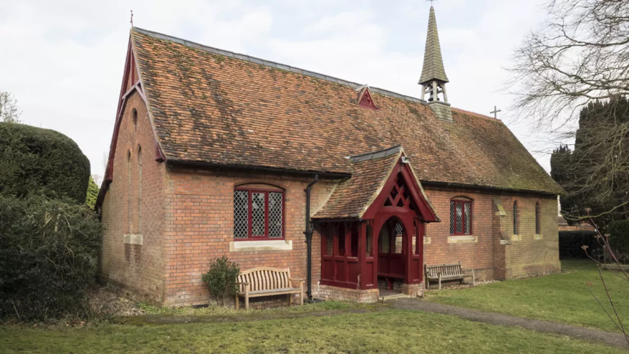 HertfordshireCHILDWICKStMary(johnsalmonCC-BY-SA2.0)1