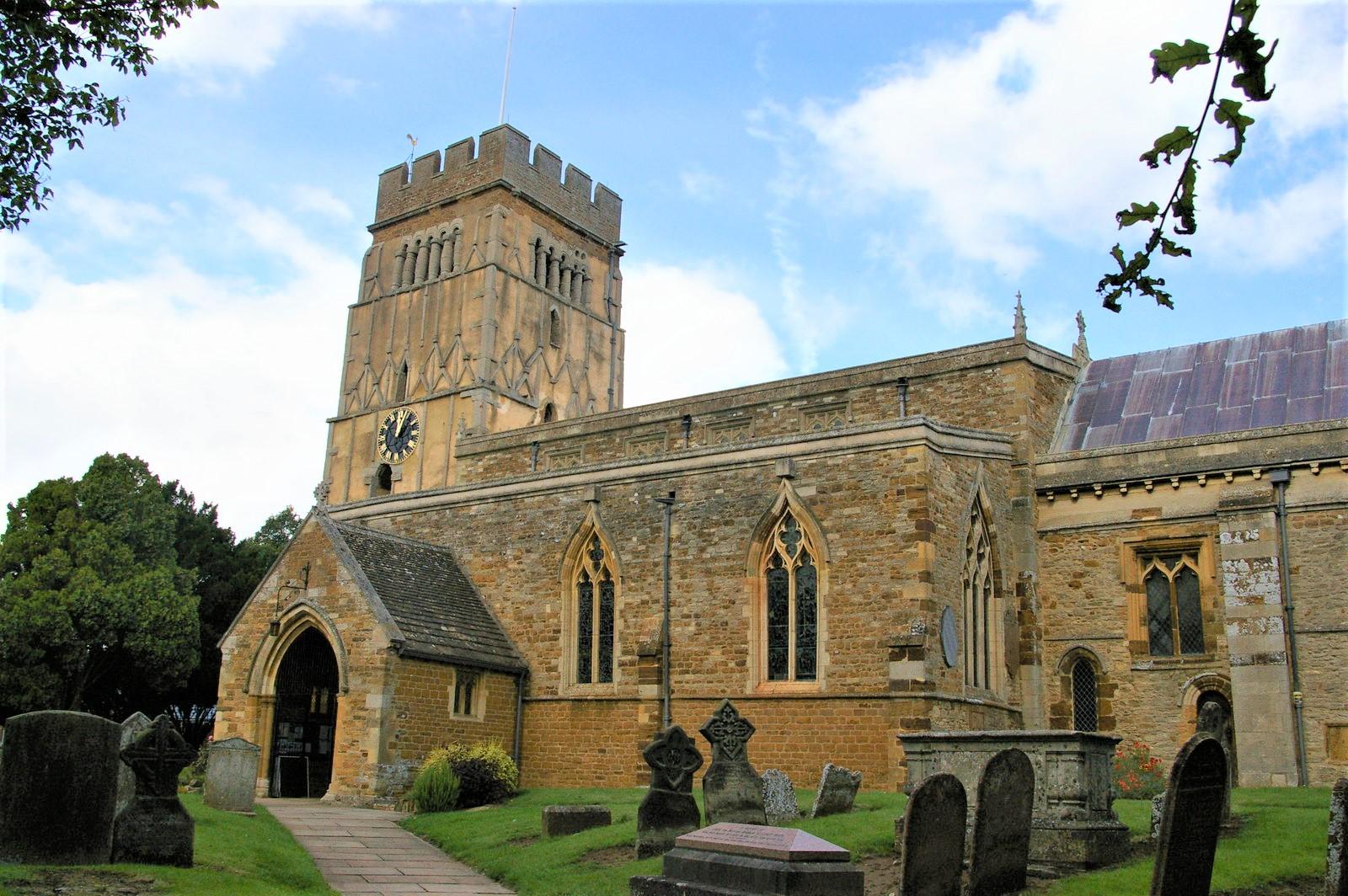 NorthamptonshireEARLSBARTONAllSaints(christopherhiltonCC-BY-SA2.0)1