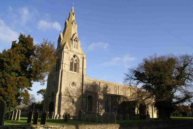 NorthamptonshireWARMINGTONStMaryBlessedVirgin(chrisstaffordCC-BY-SA2.0)1
