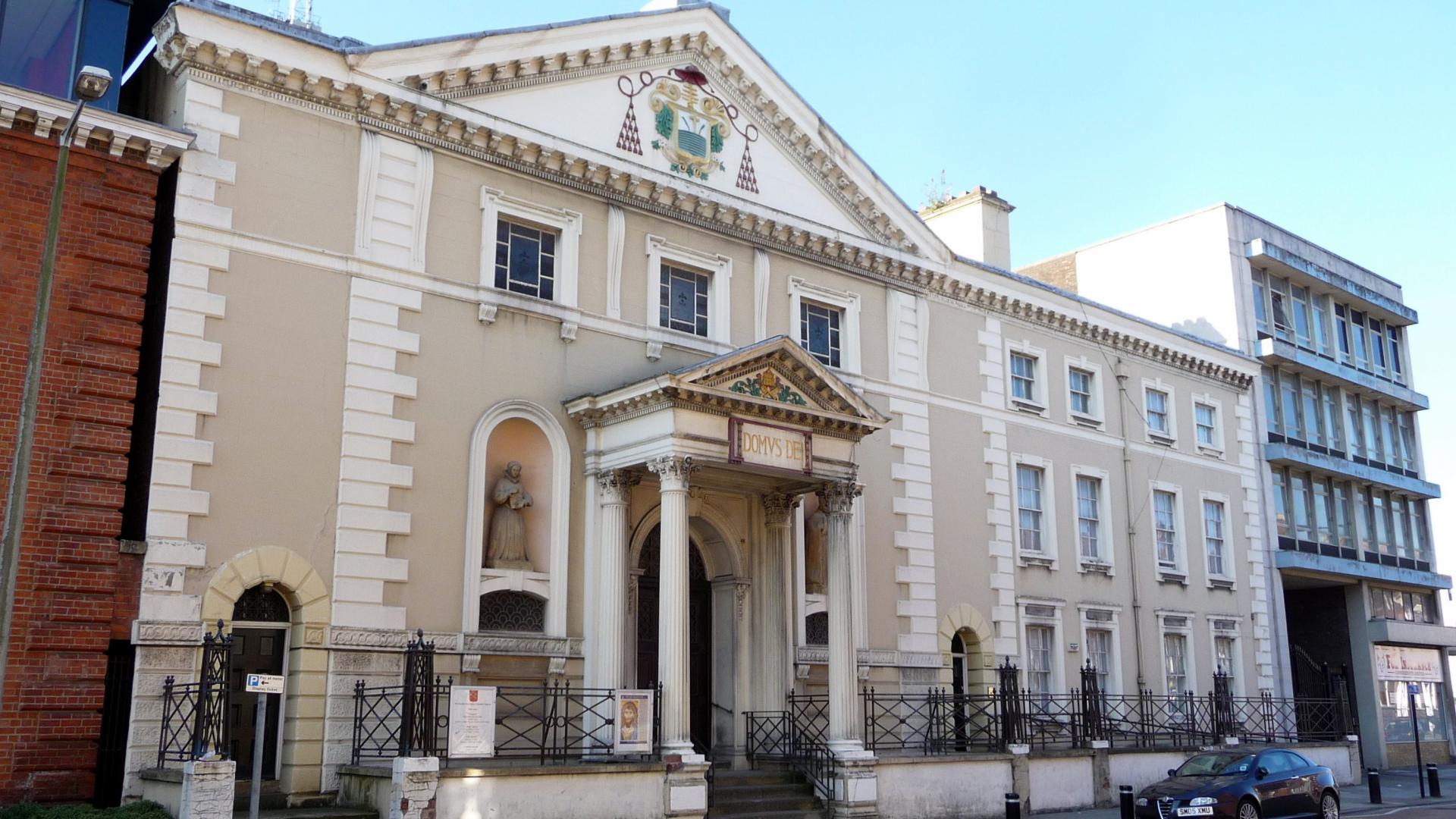 YorkshireHULLStCharlesBorromeo(johnlordCC-BY-2.0)1