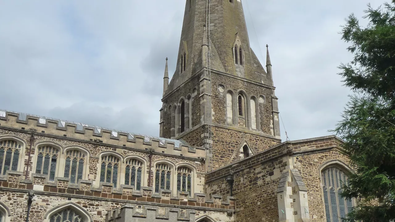 BedfordshireLEIGHTONBUZZARDAllSaints(immanuelgielCC0)1