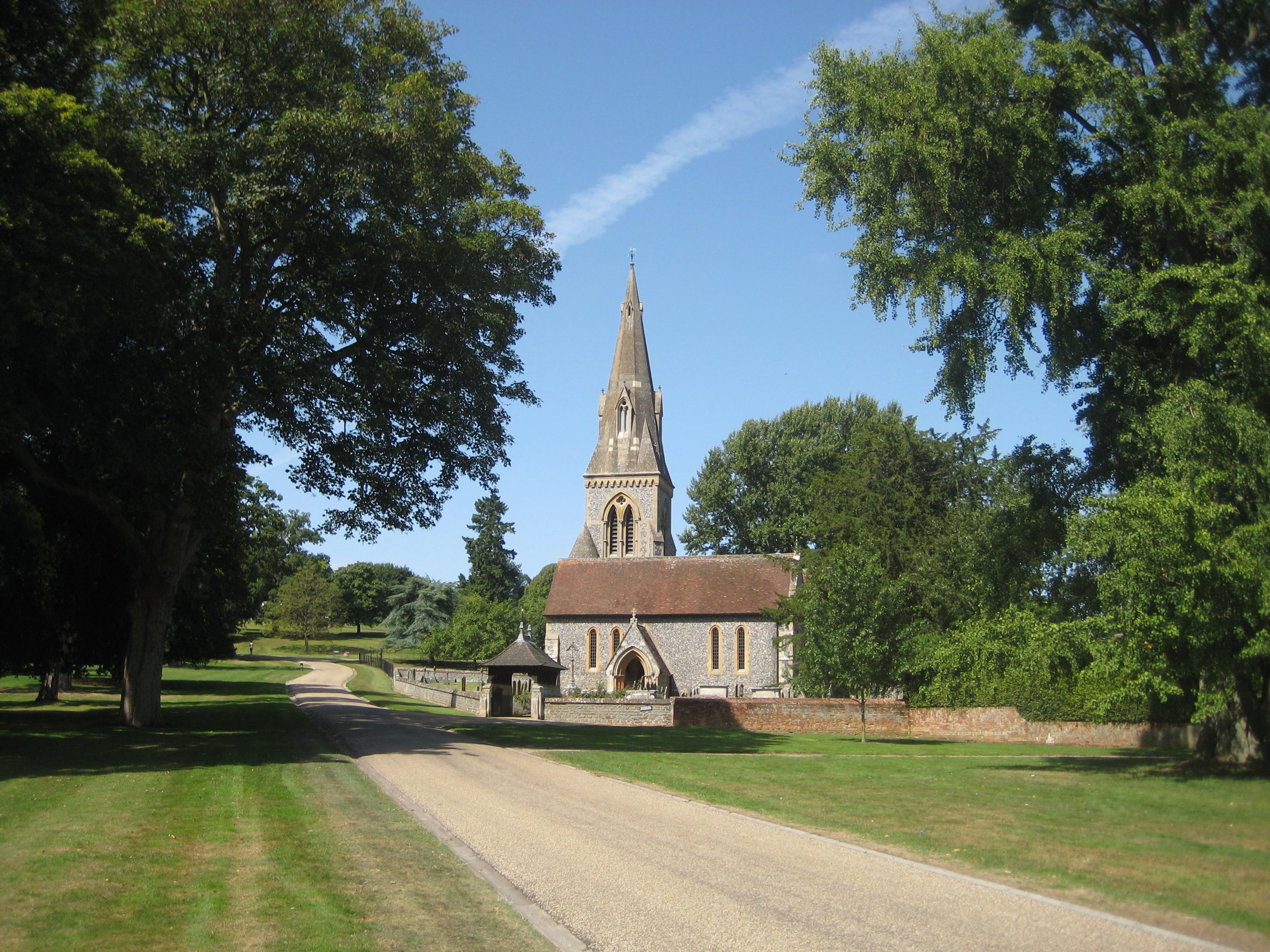 BerkshireENGLEFIELDStMark(andrewwestCC-BY-SA2.0)1