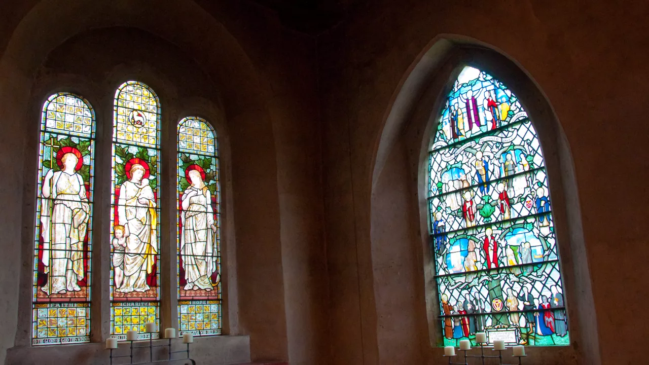 BuckinghamshireLITTLEMISSENDENStJohnBaptist(richardgillinCC-BY-SA2.0)1